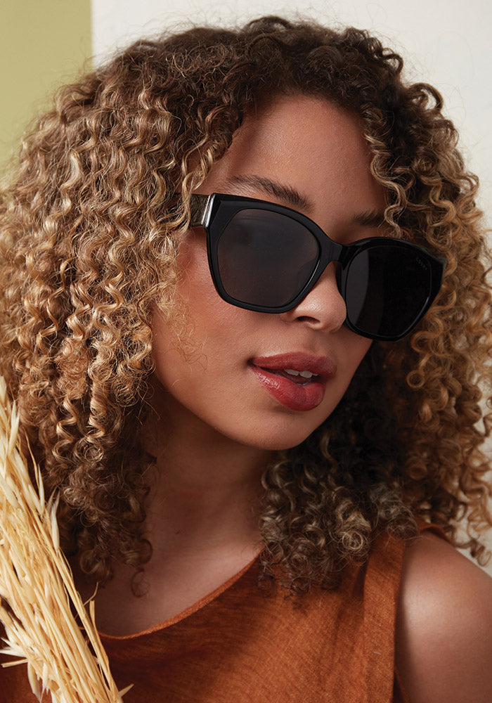iroca 浴衣 peacock eye black ピーコックアイ セオα IRENA Black Asian Fit Sunglasses I COVRY