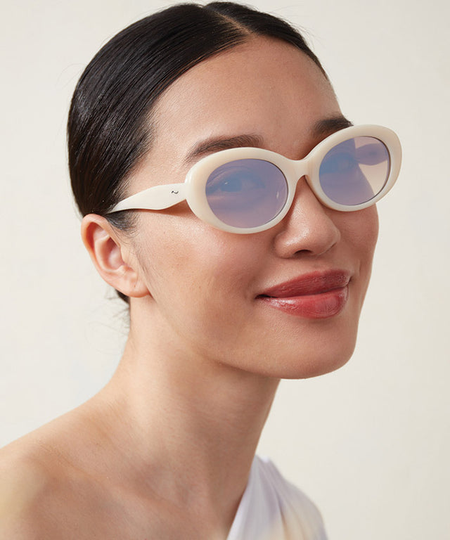 PETRA Linen White Cateye Sunglasses with Elevated Fit® I COVRY display picture 1